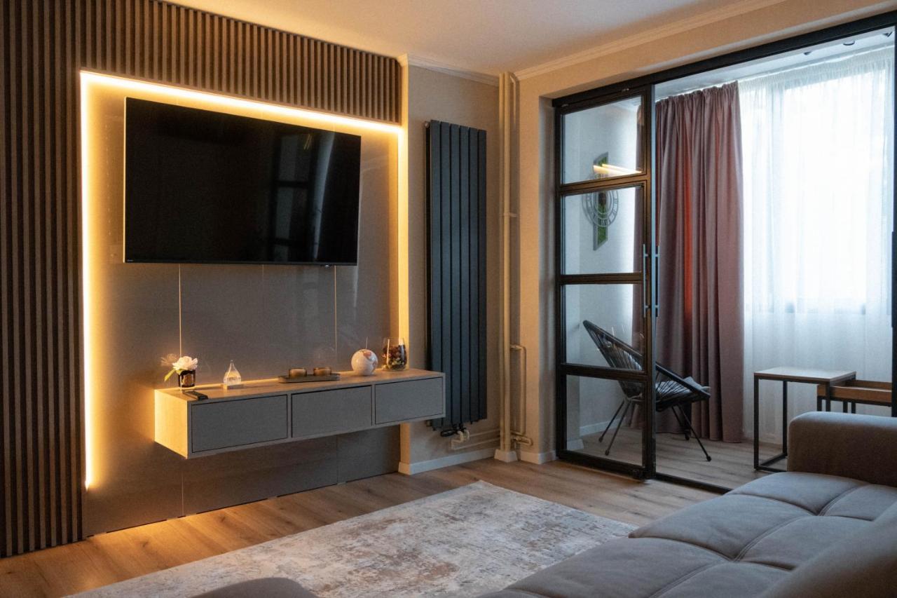 Cosy 2 Rooms Apartment In The Center Of The City Boekarest Buitenkant foto