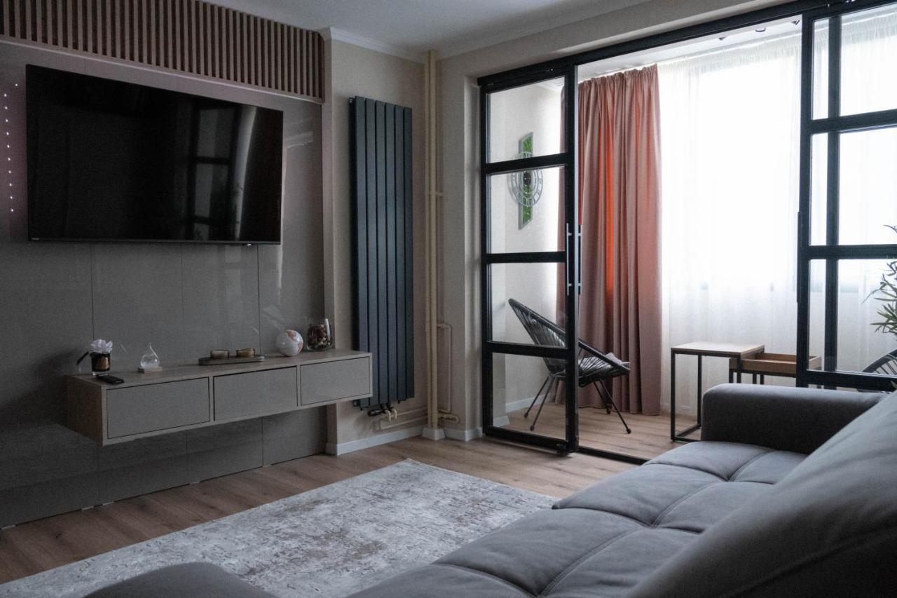 Cosy 2 Rooms Apartment In The Center Of The City Boekarest Buitenkant foto