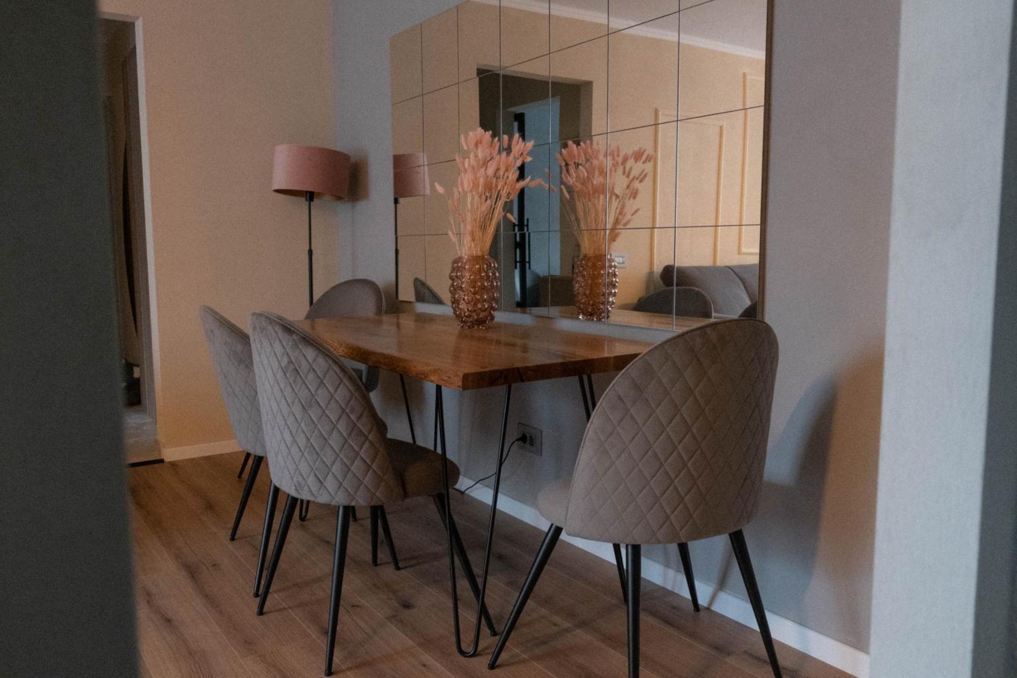 Cosy 2 Rooms Apartment In The Center Of The City Boekarest Buitenkant foto