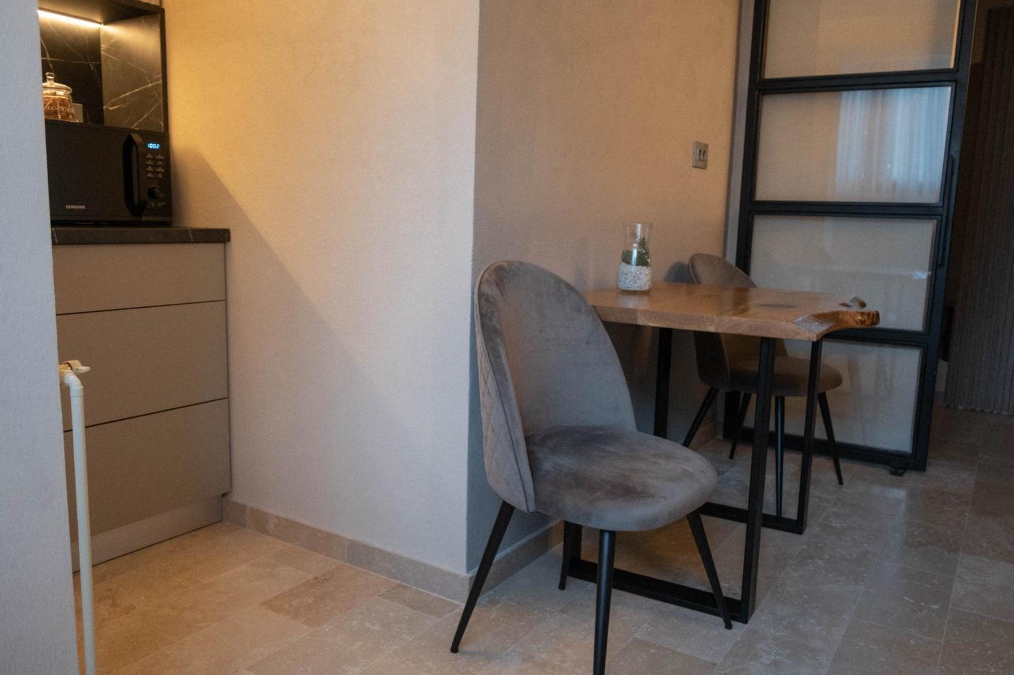 Cosy 2 Rooms Apartment In The Center Of The City Boekarest Buitenkant foto